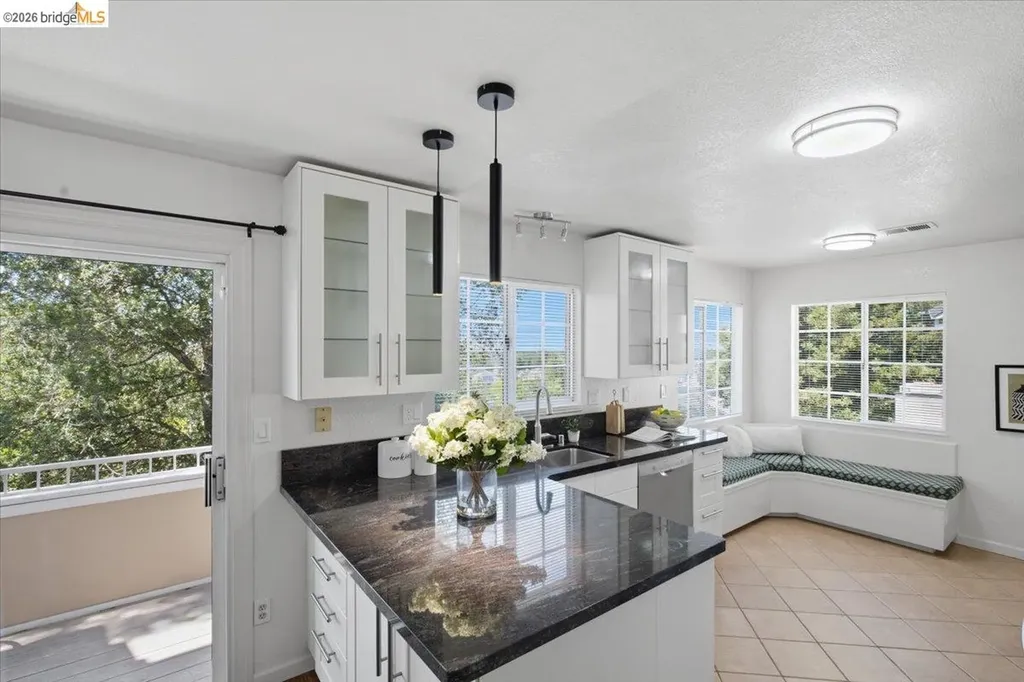 1025 Pinehurst Court Concord CA 94521