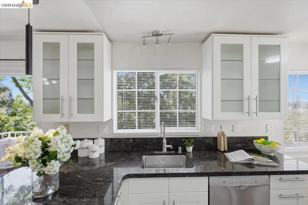 1025 Pinehurst Court Concord CA 94521