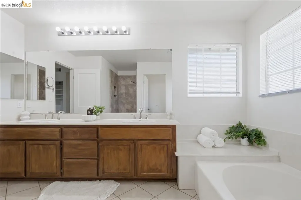 1025 Pinehurst Court Concord CA 94521