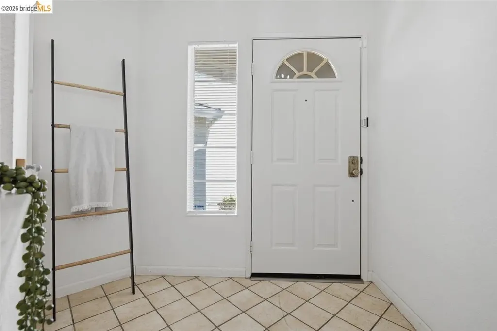 1025 Pinehurst Court Concord CA 94521