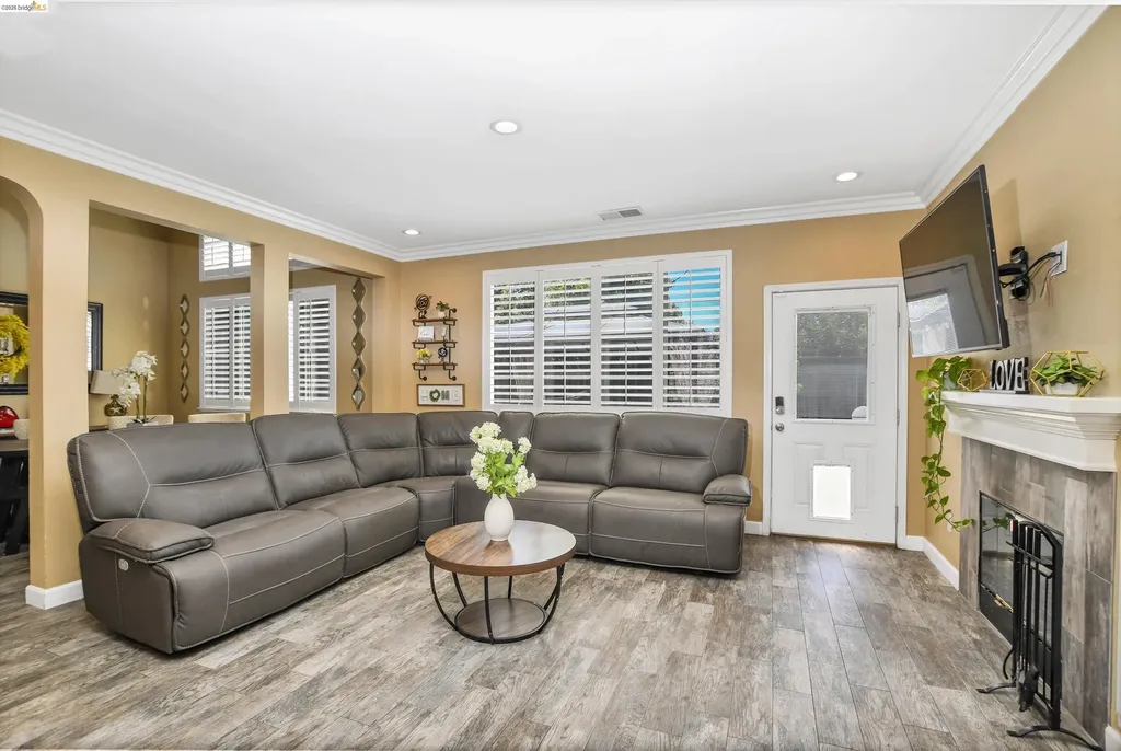 2174 Newton Drive Brentwood CA 94513