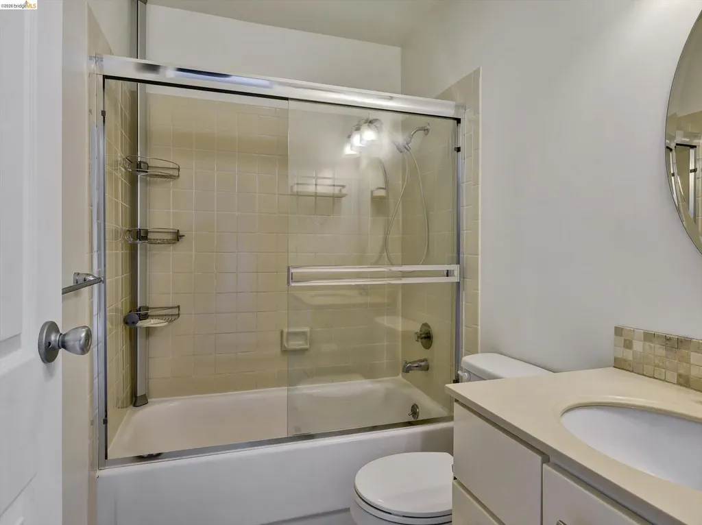 5 Embarcadero West Oakland CA 94607