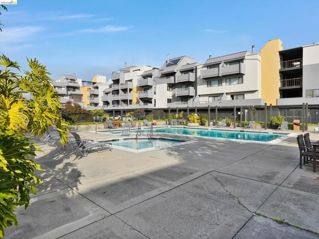 5 Embarcadero West Oakland CA 94607