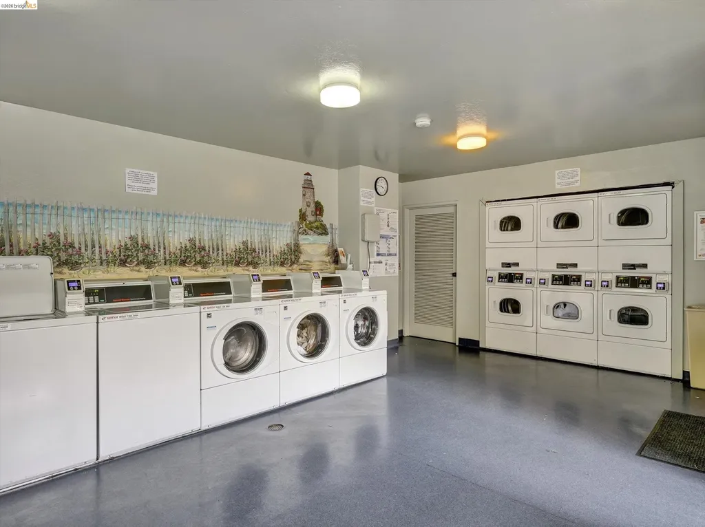 5 Embarcadero West Oakland CA 94607