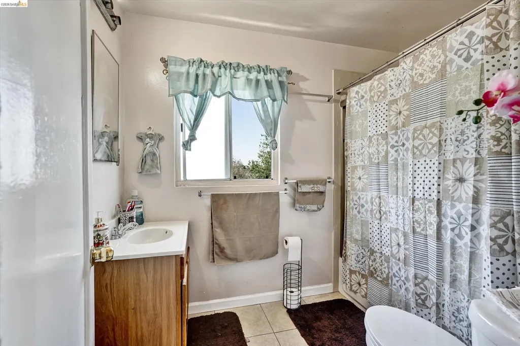 1390 Highland Boulevard Hayward CA 94542