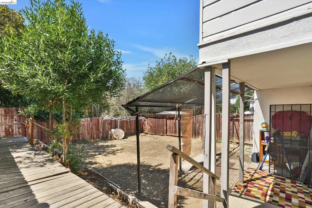 1390 Highland Boulevard Hayward CA 94542