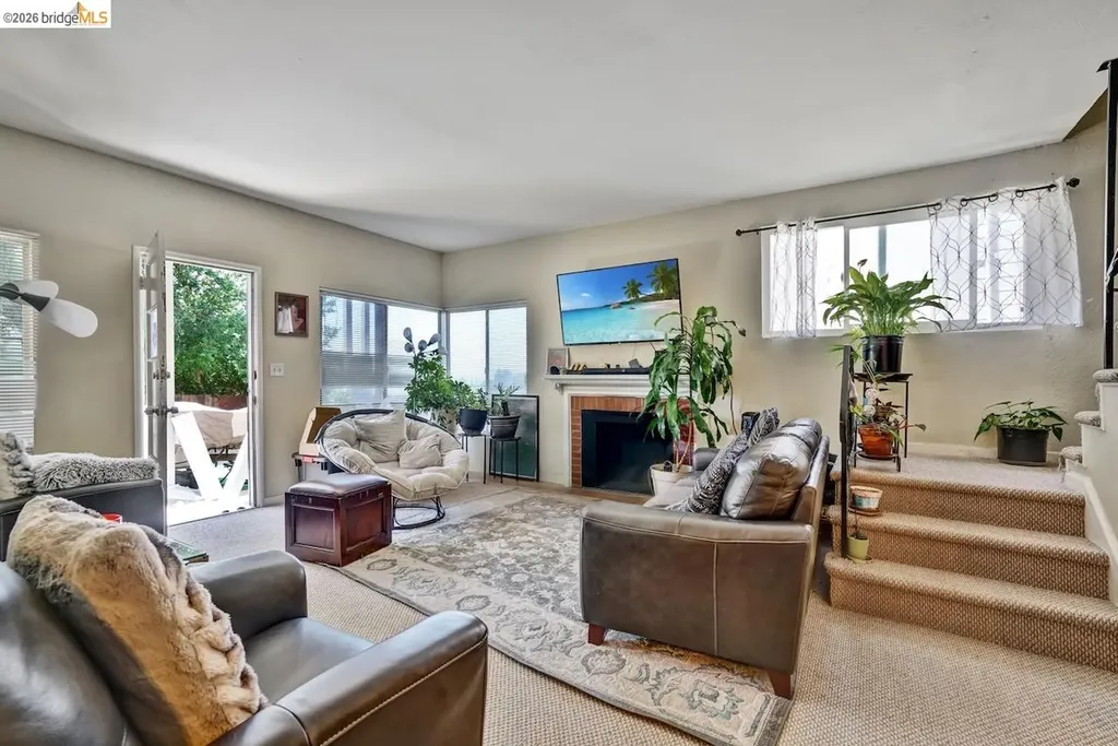 1390 Highland Boulevard Hayward CA 94542