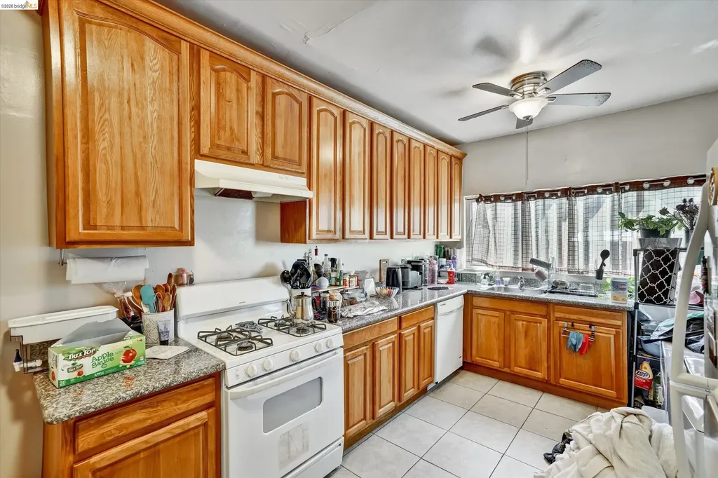 1390 Highland Boulevard Hayward CA 94542