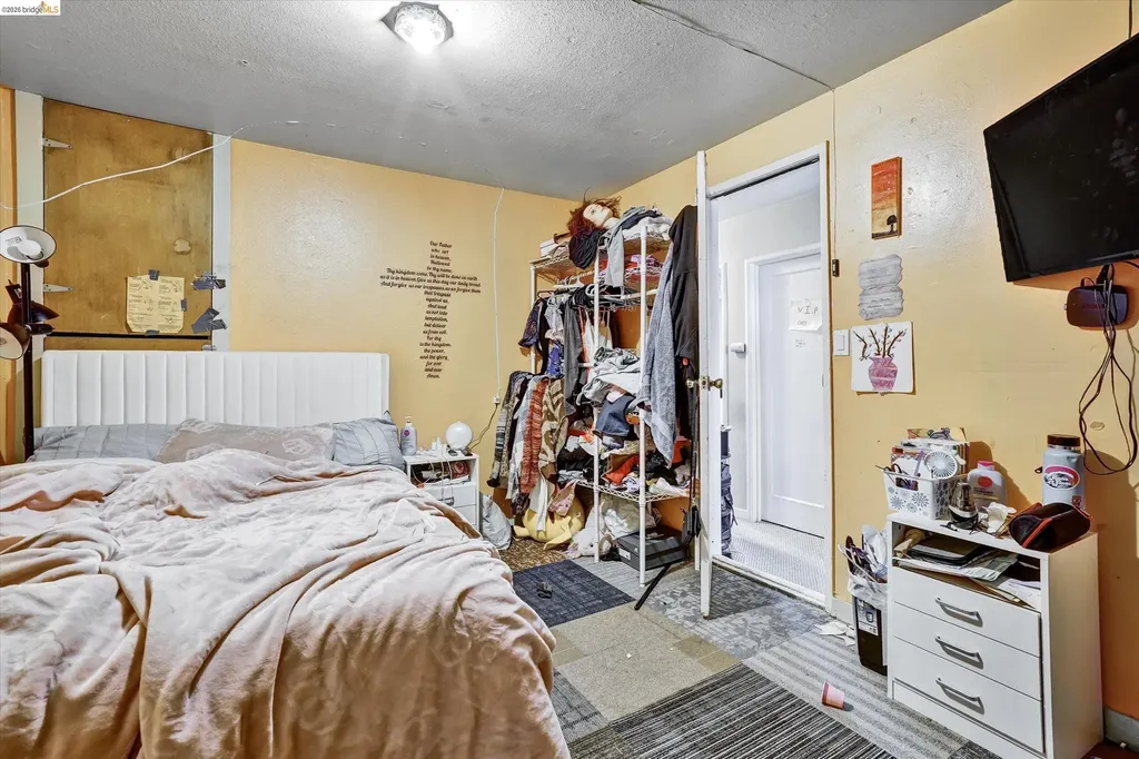 1390 Highland Boulevard Hayward CA 94542