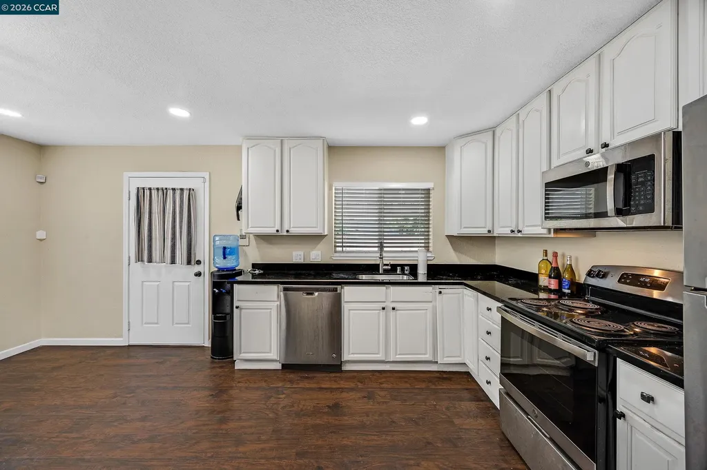 7 Lawrence Avenue Antioch CA 94509