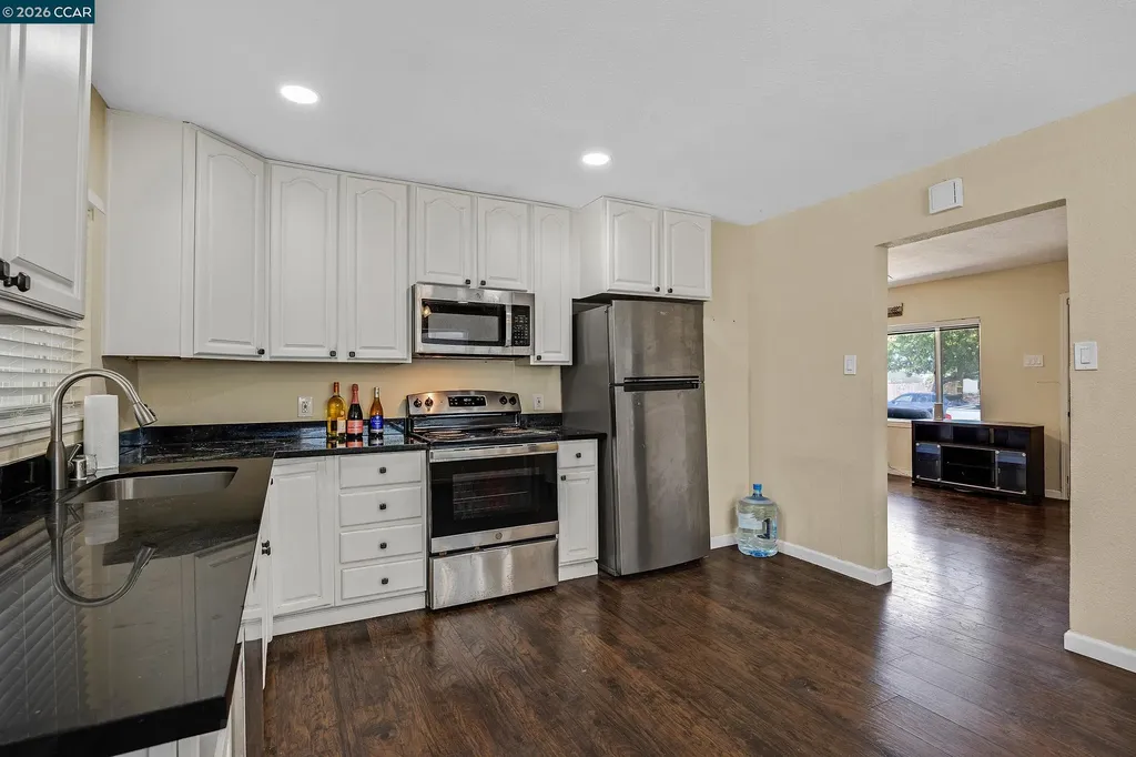 7 Lawrence Avenue Antioch CA 94509