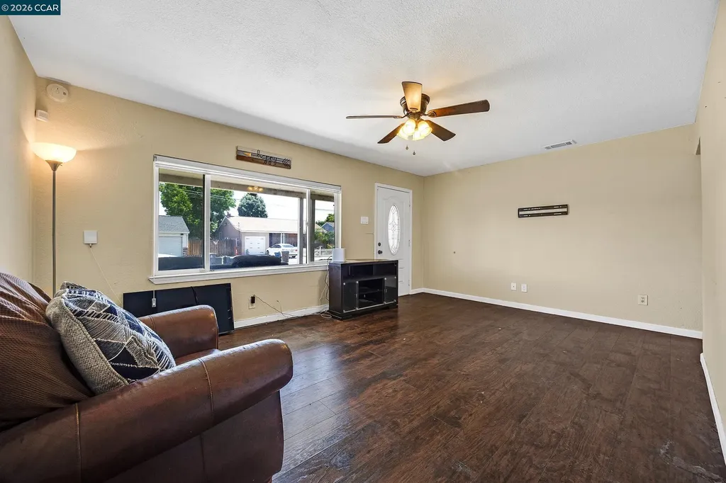 7 Lawrence Avenue Antioch CA 94509