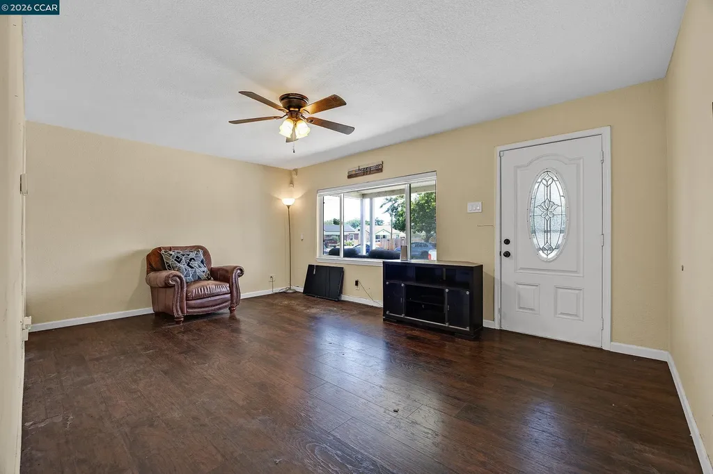7 Lawrence Avenue Antioch CA 94509