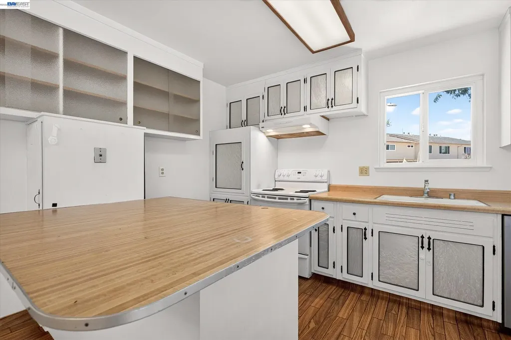 36740 Theta Court Fremont CA 94536