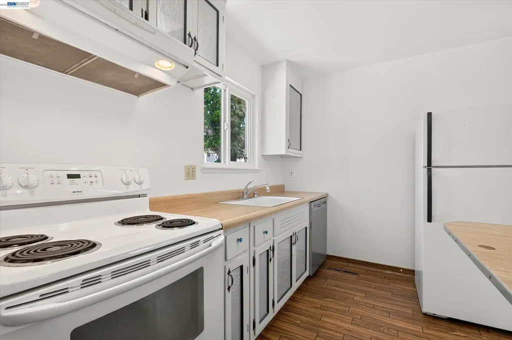 36740 Theta Court Fremont CA 94536