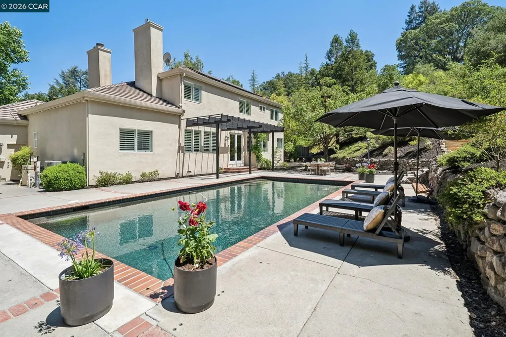 136 Lark Court Alamo CA 94507