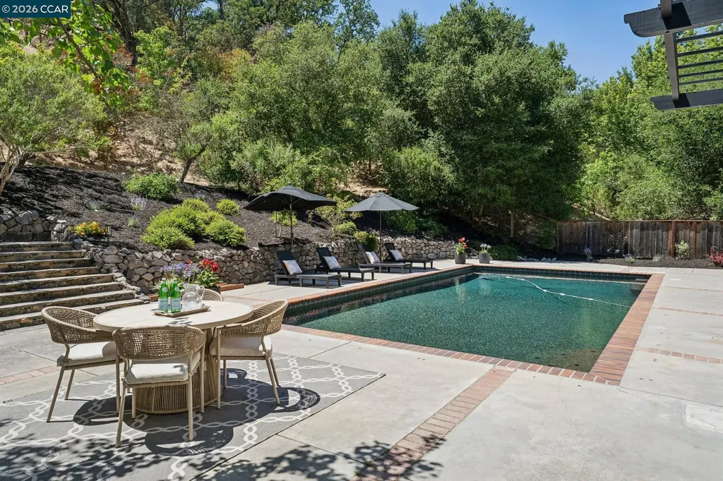 136 Lark Court Alamo CA 94507