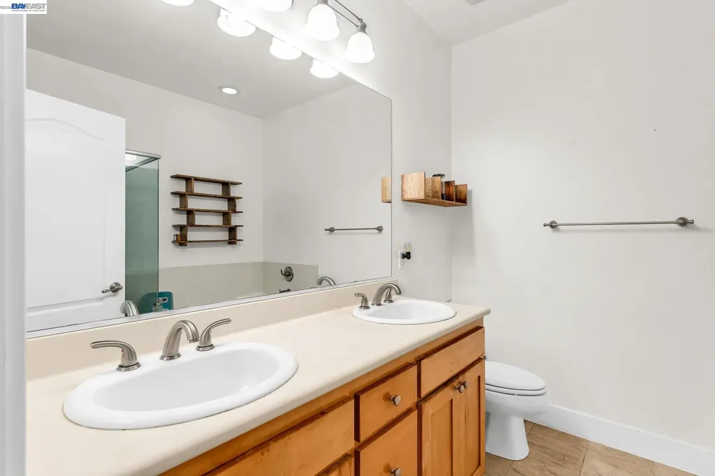 6003 Old Quarry Loop Oakland CA 94605