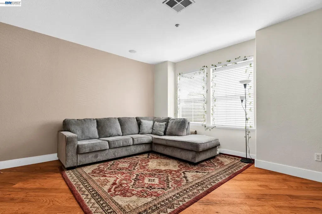 6003 Old Quarry Loop Oakland CA 94605