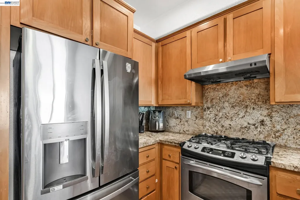 6003 Old Quarry Loop Oakland CA 94605