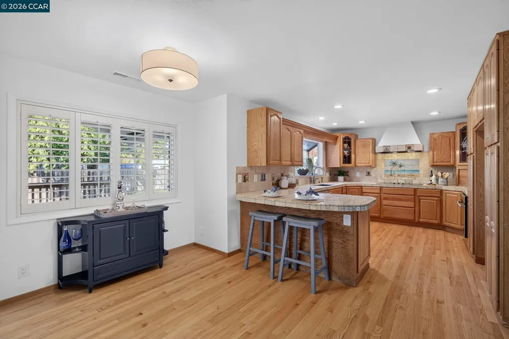 827 Wilmore Avenue Concord CA 94518