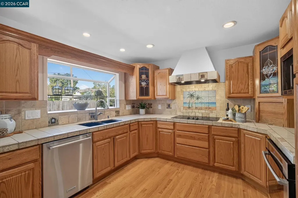 827 Wilmore Avenue Concord CA 94518