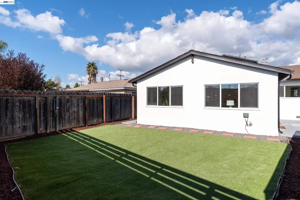 36347 Colbert Place Newark CA 94560