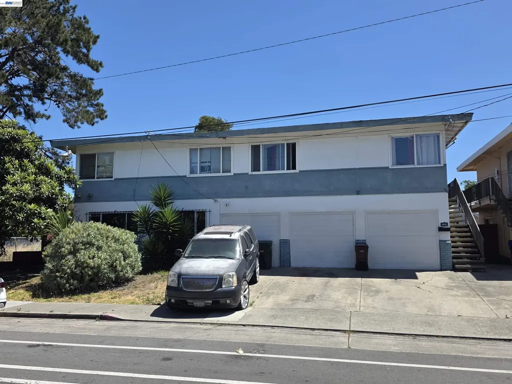 9826 Bancroft Avenue Oakland CA 94603