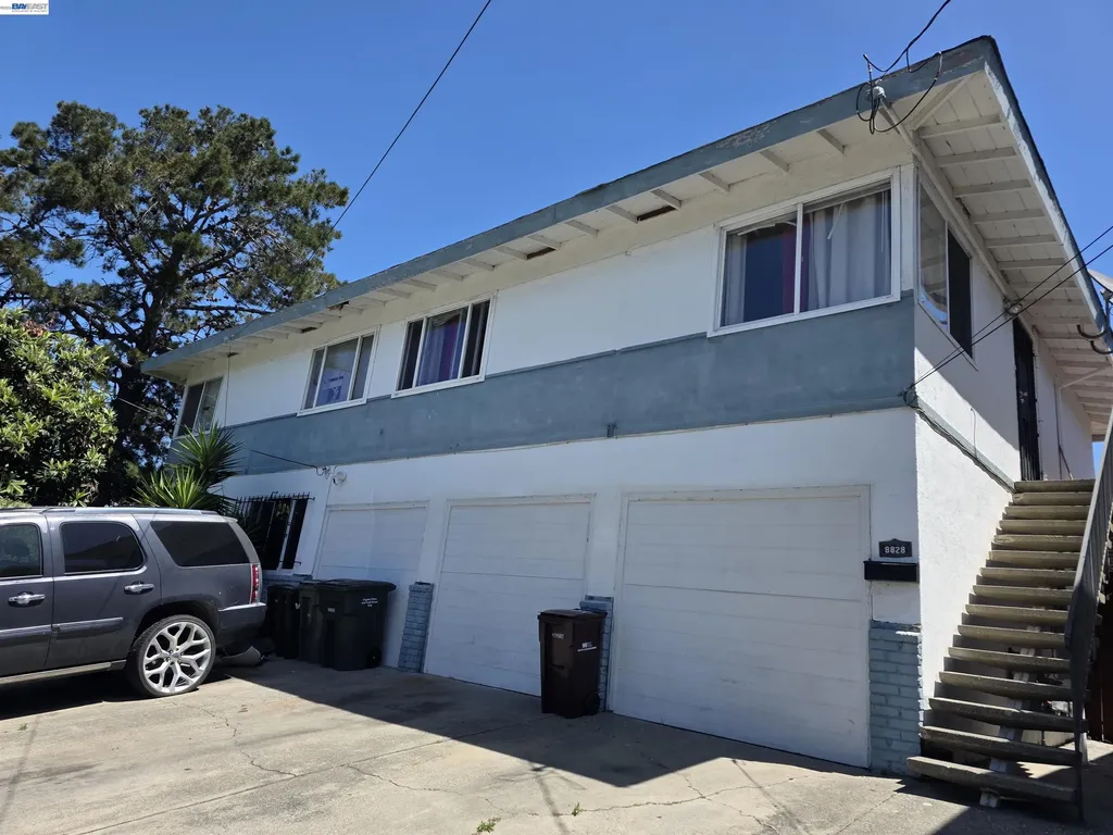 9826 Bancroft Avenue Oakland CA 94603