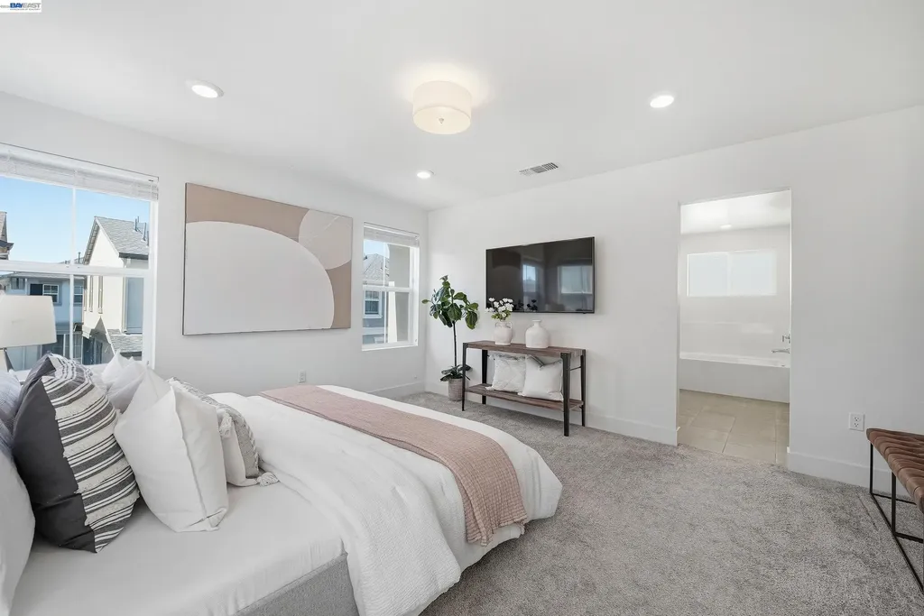 9137 Seawind Way Newark CA 94560