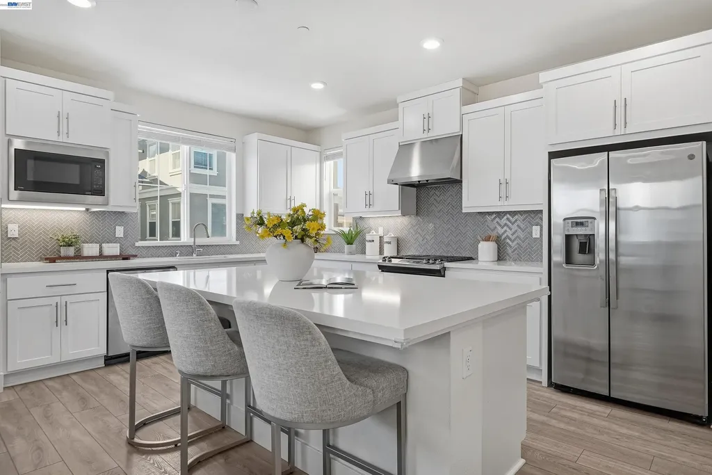 9137 Seawind Way Newark CA 94560