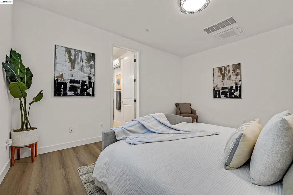 5885 Cadence Avenue Dublin CA 94568