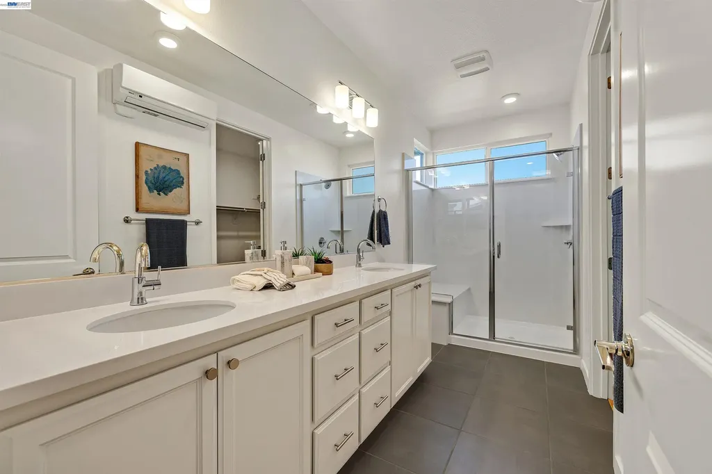 5885 Cadence Avenue Dublin CA 94568