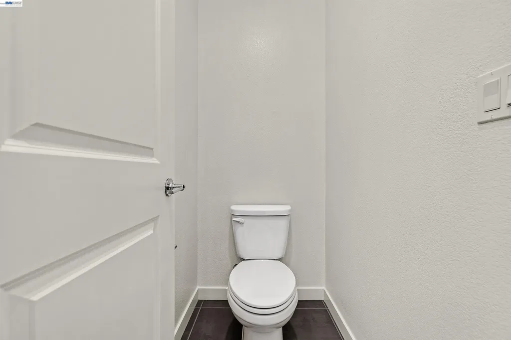 5885 Cadence Avenue Dublin CA 94568