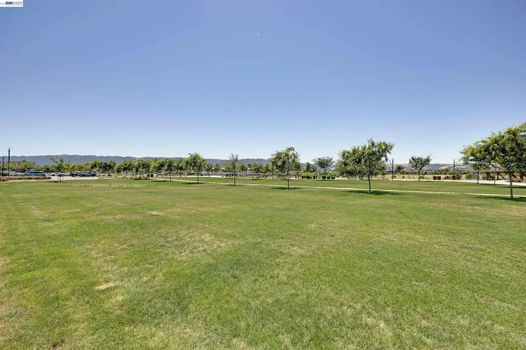 5885 Cadence Avenue Dublin CA 94568