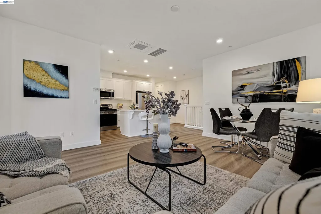 5885 Cadence Avenue Dublin CA 94568
