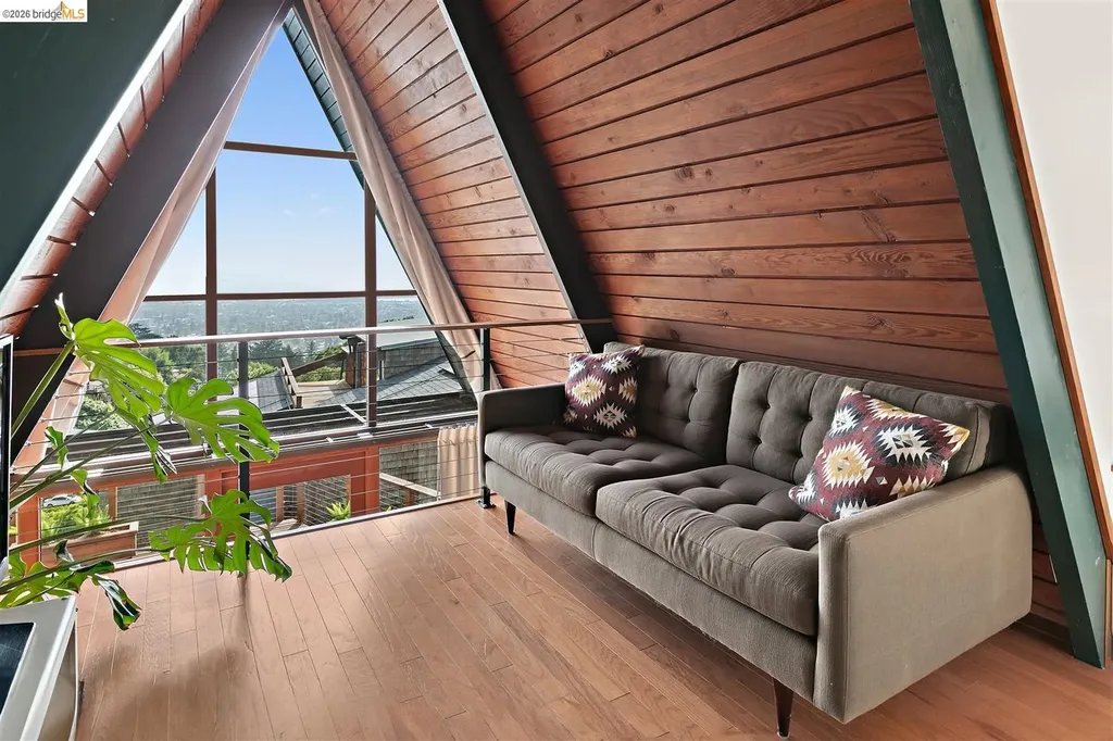 1357 Glendale Avenue Berkeley CA 94708