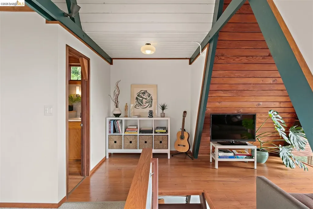 1357 Glendale Avenue Berkeley CA 94708