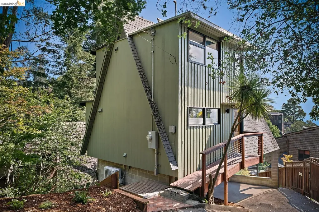 1357 Glendale Avenue Berkeley CA 94708