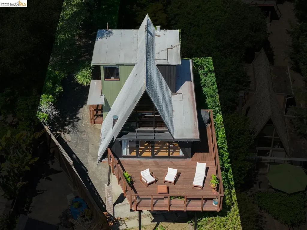 1357 Glendale Avenue Berkeley CA 94708