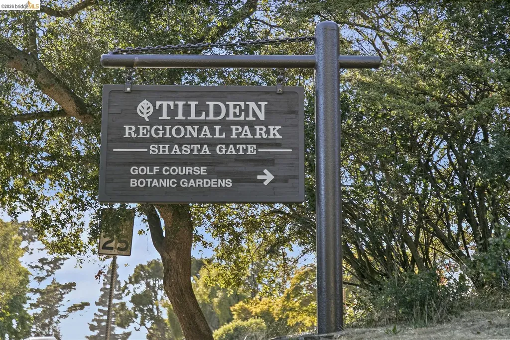 1357 Glendale Avenue Berkeley CA 94708
