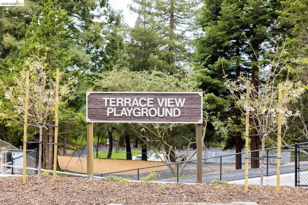 1357 Glendale Avenue Berkeley CA 94708