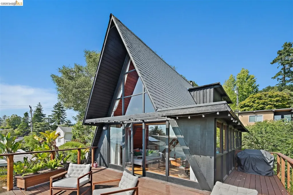 1357 Glendale Avenue Berkeley CA 94708
