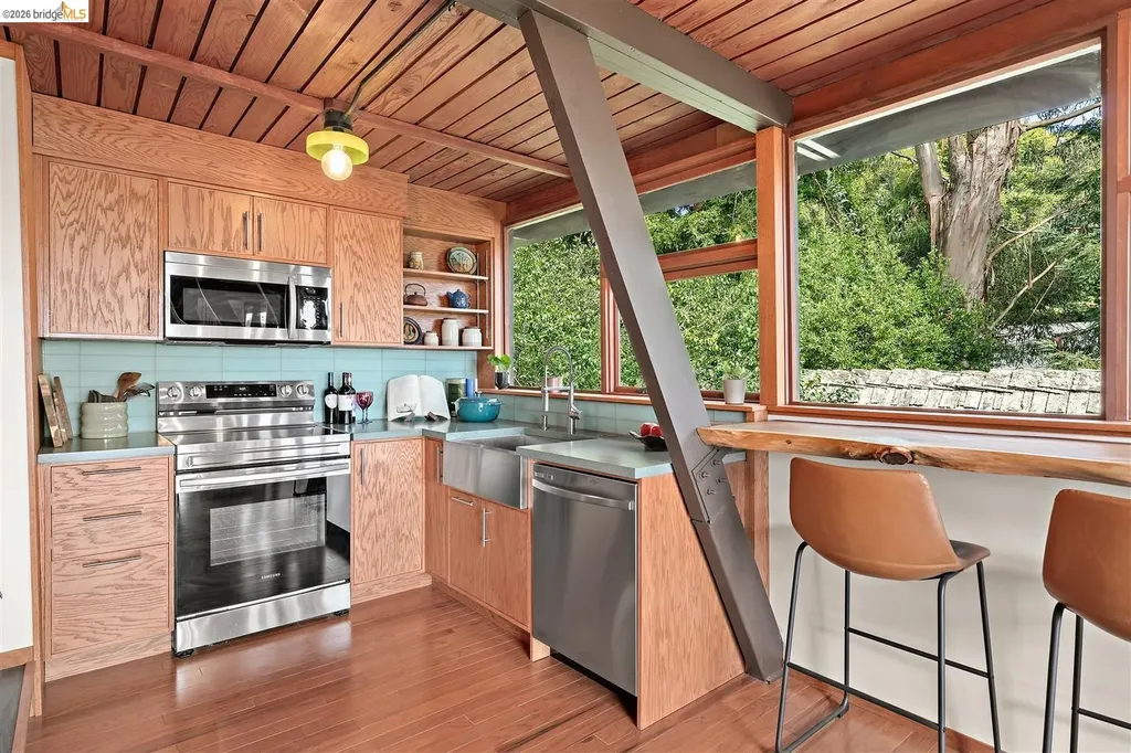 1357 Glendale Avenue Berkeley CA 94708