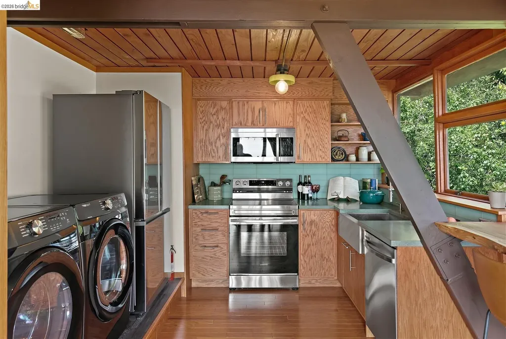 1357 Glendale Avenue Berkeley CA 94708
