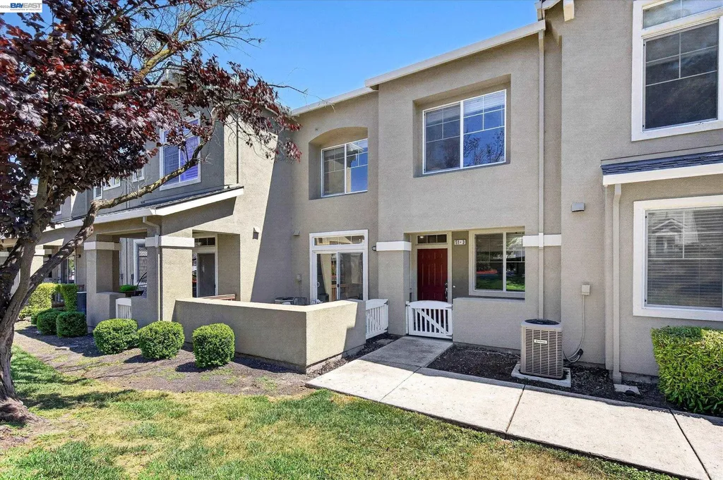 51 Bellington Common Livermore CA 94551