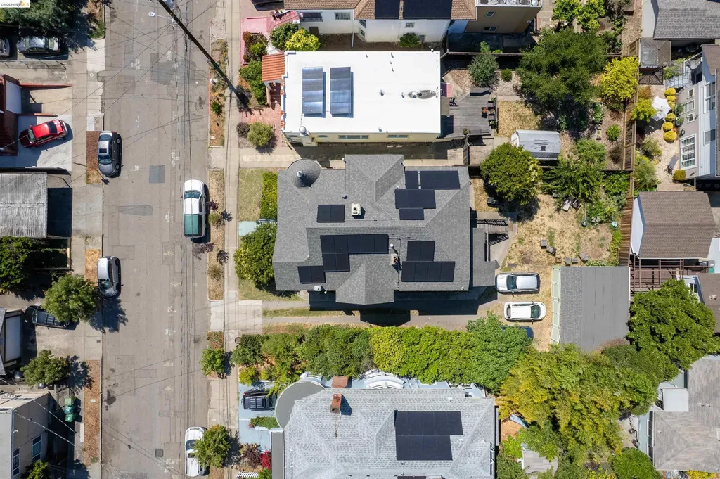 3044 Blossom Street Oakland CA 94601