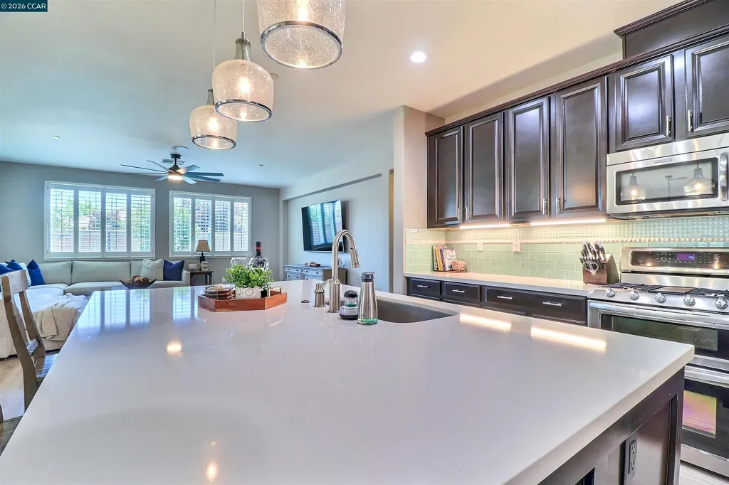 803 Pathfinder Court Oakley CA 94561