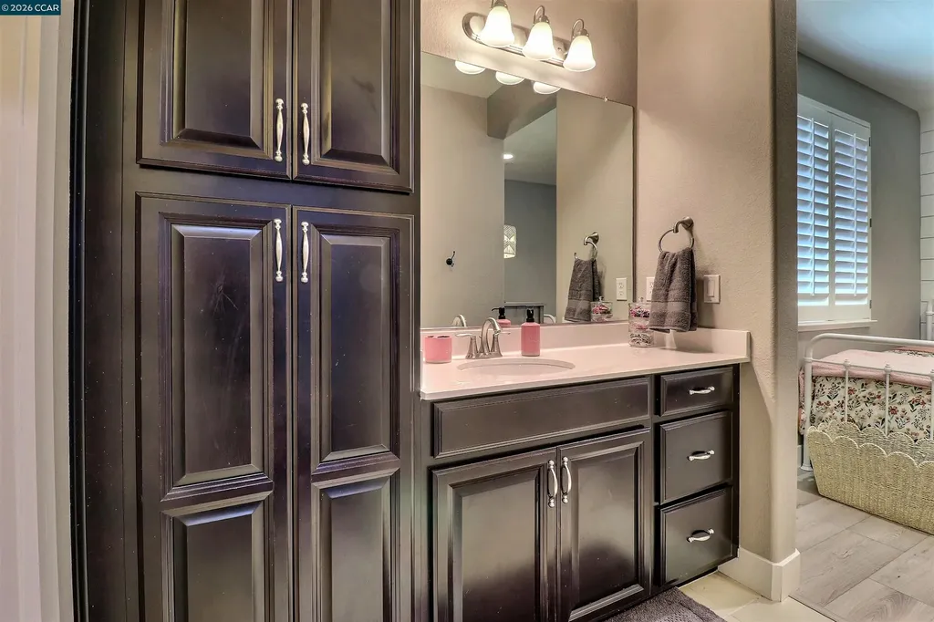803 Pathfinder Court Oakley CA 94561