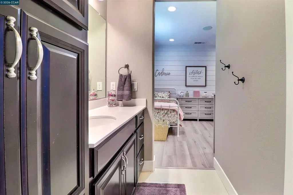803 Pathfinder Court Oakley CA 94561